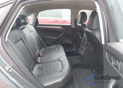 2014 Volkswagen Passat 1.8T Wolfsburg Edition из США, поврежденный, VIN 1VWAS7A36EC093335